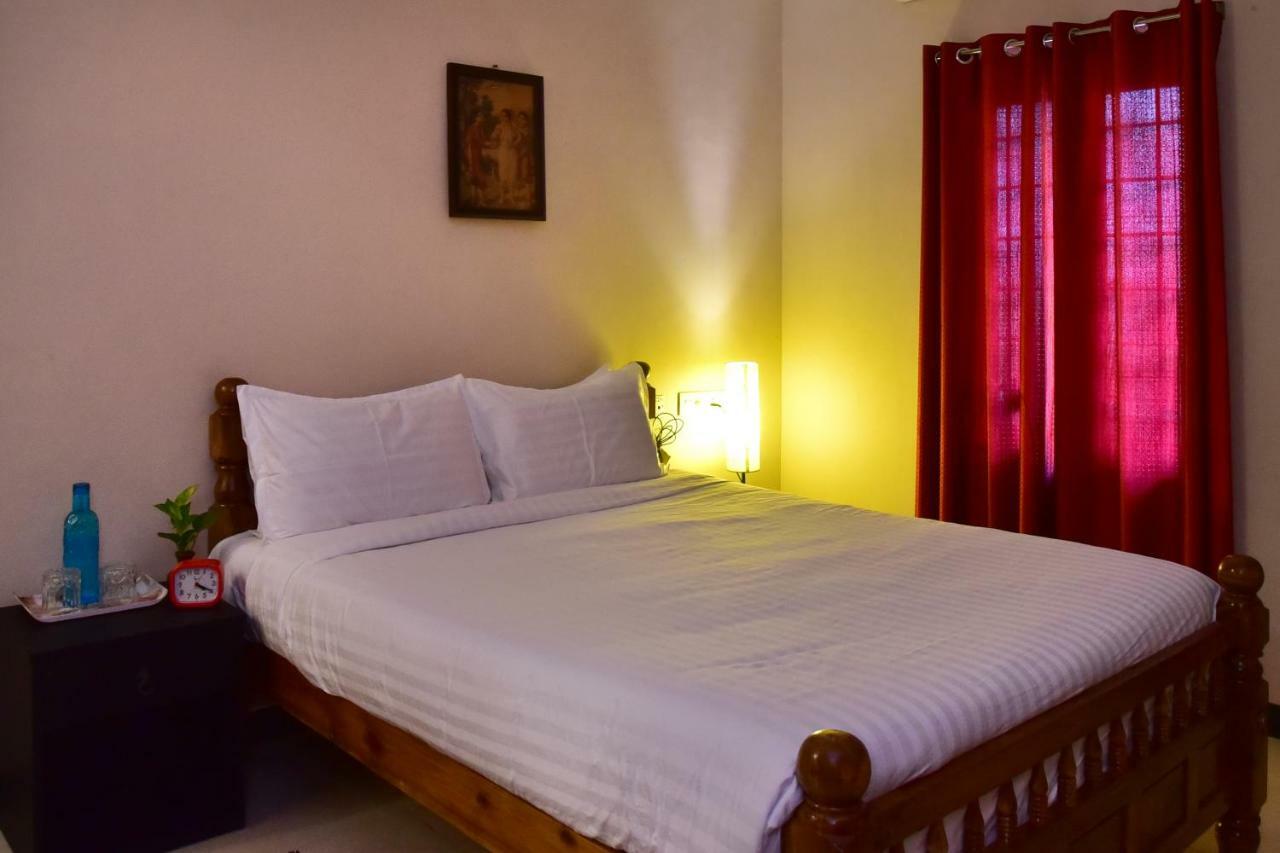Villa Gomez Puducherry Buitenkant foto