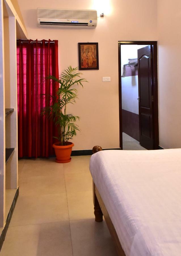 Villa Gomez Puducherry Buitenkant foto